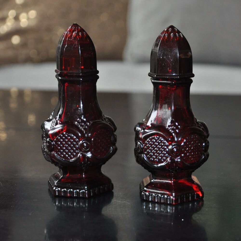Vintage Avon Cape Cod Collection Ruby Red Glass Salt & Pepper Shaker Set